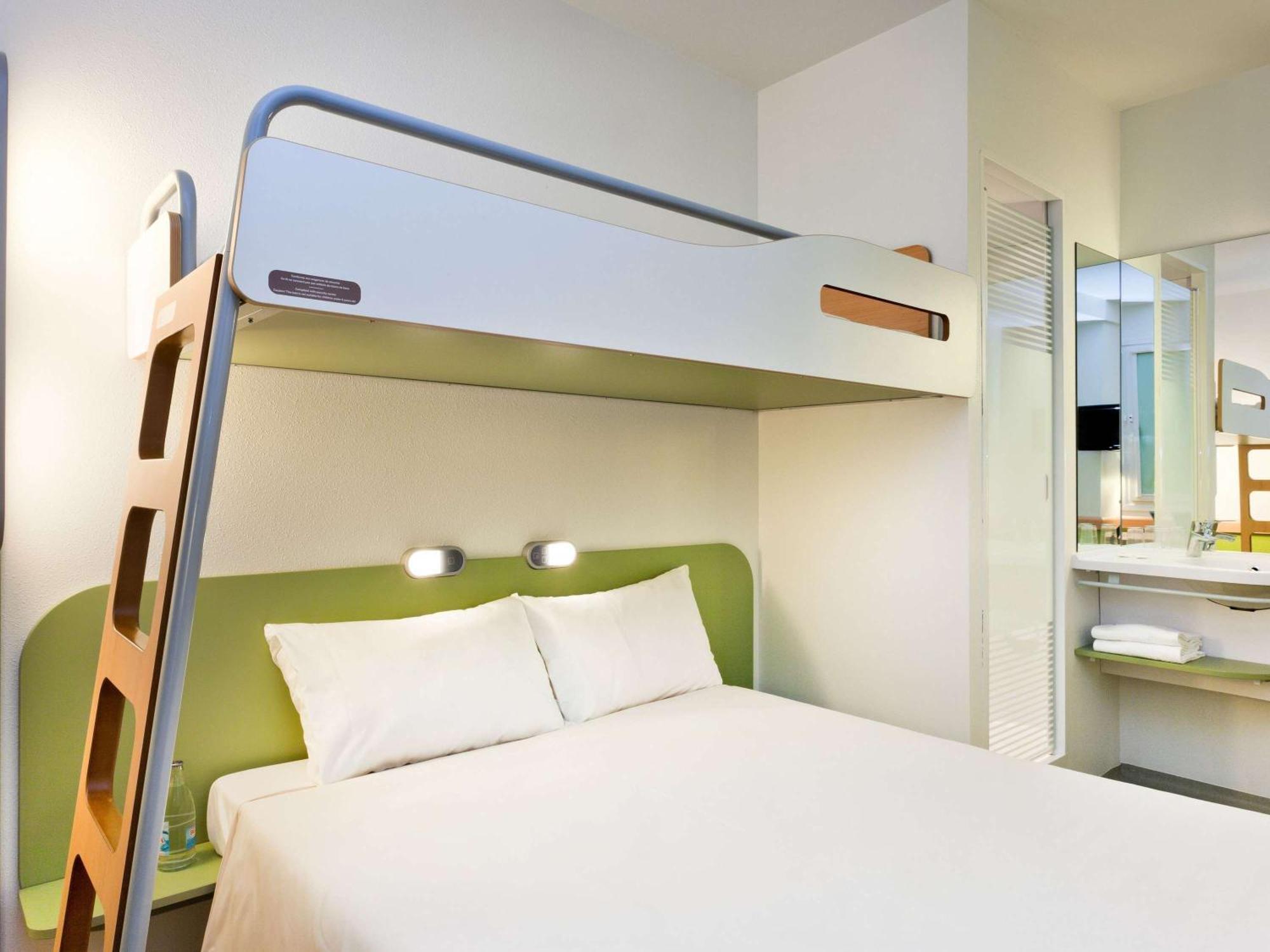 Ibis Budget Dijon Saint Apollinaire Exterior foto